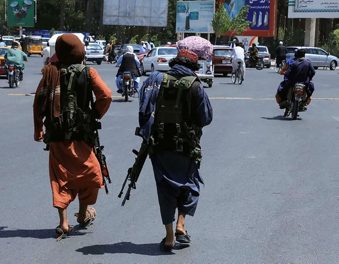 Son dakika: Taliban Afganistan'ın başkenti Kabil'e girdi! Afganistan Cumhurbaşkanı Gani ülkeyi terk etti - 2