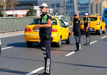 15 Temmuz'da hangi yollar trafiğe kapalı olacak? İşte 15 Temmuz'da trafiğe kapalı olan yollar