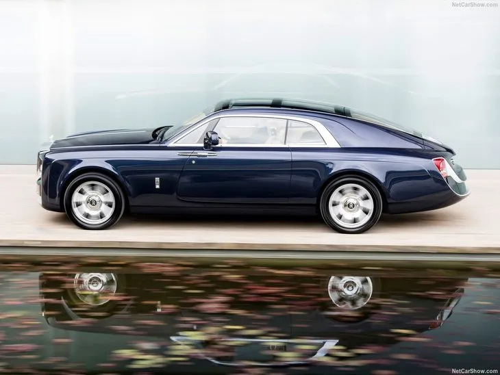 2017 Rolls-Royce  Sweptail