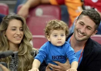 Galatasaraylı futbolcu Sarıoğlu'nun eşi hakkında suç duyurusu
