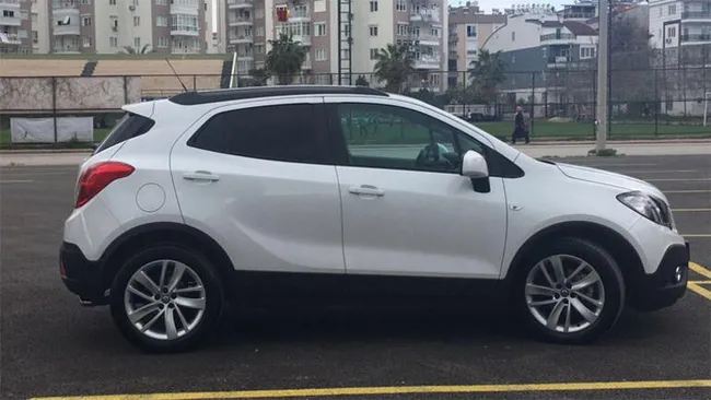 Mersin'de Hayriye öğretmen 15 kişiyi evlenme vaadiyle dolandırıp paralarını aldı - 4