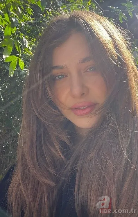 Hande Erçel'in ablası Gamze Erçel doğal güzelliğiyle dikkat çekti! Takipçileri yorum yağdırdı! İşte o paylaşım... 5