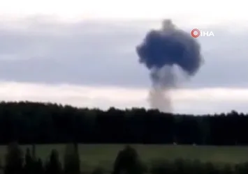 Rusya'da Su-24 tipi savaş uçağı düştü