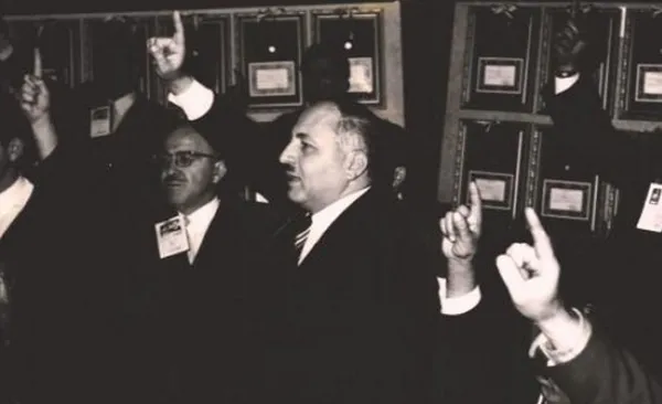 milletin-adami-olan-erbakan-hocanin-vefatinin-13yili-hoca-mucahit-ya-da-profesor-1709049949561.jpg Milletin adamı olan Erbakan Hoca’nın vefatının 13.yılı! Hoca, Mücahit ya da profesör…