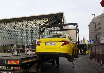 Taksim'de ticari taksi denetimi yapıldı