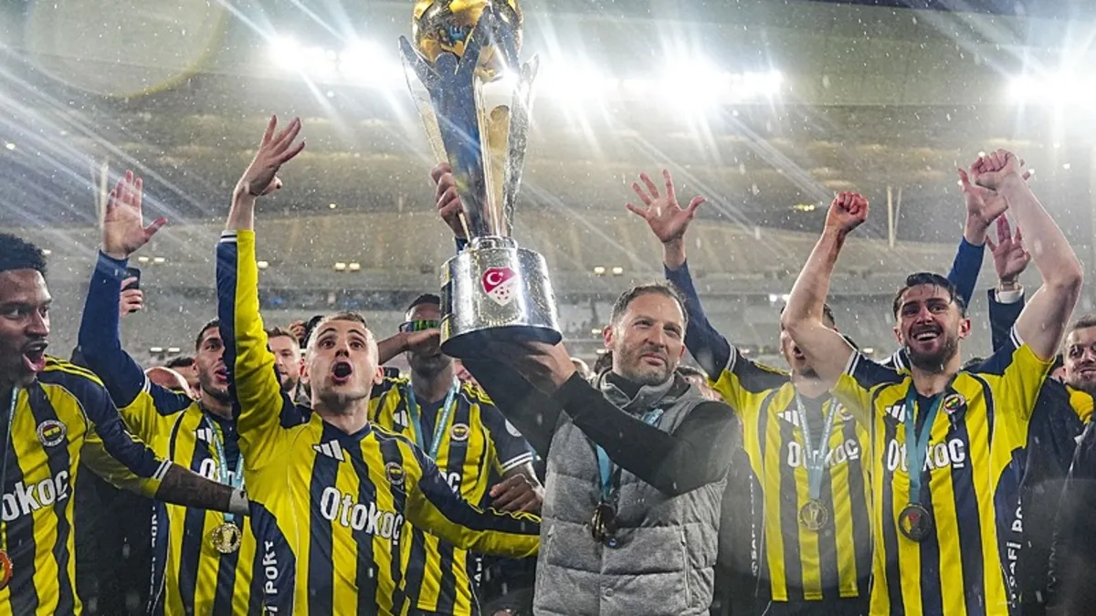 Domenico Tedesco: Ailemize bu kupayı kazandırdığımız için çok mutluyum