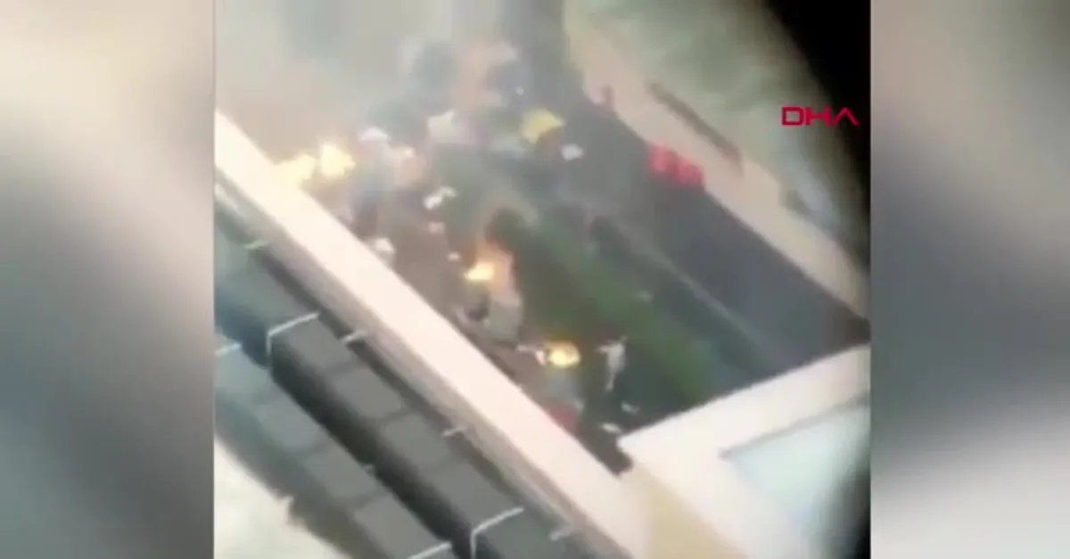 "ABD’deki Çin konsolosluğunda belgeler yakıldı" iddiası! İşte o görüntüler...