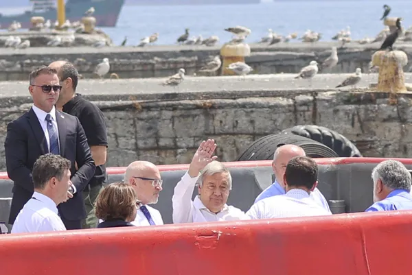 BM Genel Sekreteri Antonio Guterres İstanbul’da: Türkiye’ye teşekkür ederim | Milli Savunma Bakanı Hulusi Akar önemli açıklamalar