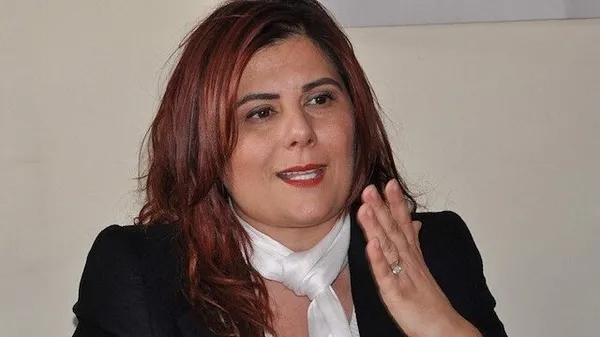 chp-belediyesinden-millete-buyuk-vurgun-chpli-ozlem-cerciogludan-belediye-kasarindan-sirkete-192-milyon-lira-1691473666875.jpg Aydın Belediyesi'nde büyük vurgun! CHP'li Özlem Çerçioğlu’ndan şirkete 192 milyon lira... - 1