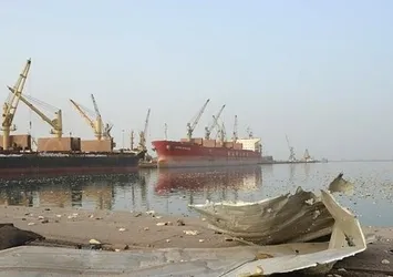 Yemen'den Kızıldeniz'deki petrol tankeri için dünyaya çağrı!