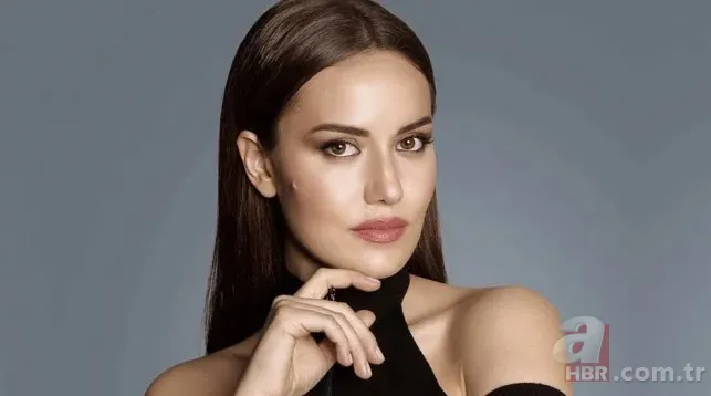 Fahriye Evcen makyajsız paylaşımıyla sosyal medyayı salladı! 3