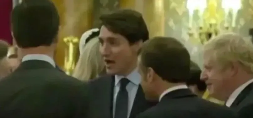 Macron, Johnson ve Trudeau Trump'ın dedikodusunu yaparken yakalandı