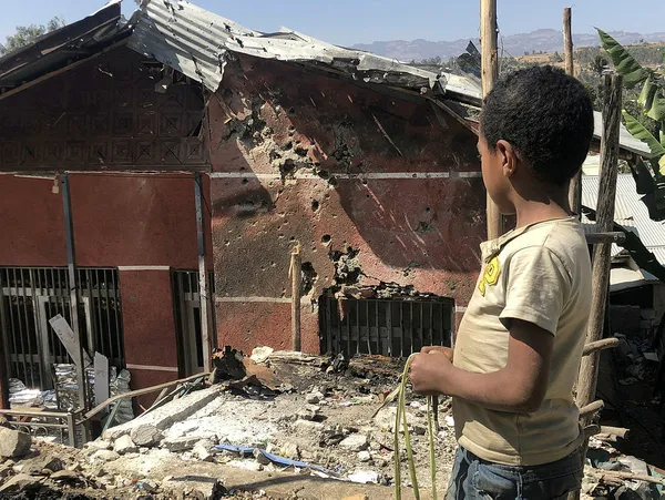 Hava saldırısı sonrası 50’den fazla ölü! Etiyopya’da ayrılıkçı çatışmalar sürüyor