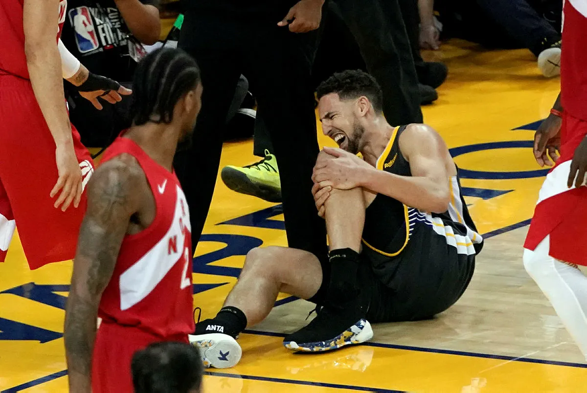 NBA'den şok haber! Golden State Warriors basketbolcusu Klay Thompson sezonu kapadı