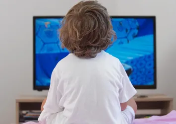 Çocuk odalarındaki televizyon büyük tehlike