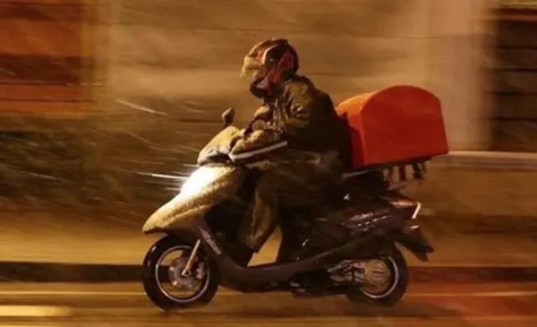 yemek-sepeti-getir-trendyol-market-acik-mi-calisiyor-mu-online-siparis-uygulamalari-istanbulda-motokuryeler-bu-1675610793404.jpg Yemek Sepeti, Getir, Trendyol Market açık mı, çalışıyor mu? ONLİNE SİPARİŞ UYGULAMALARI |İstanbul'da motokuryeler bugün çalışıyor mu? - 2