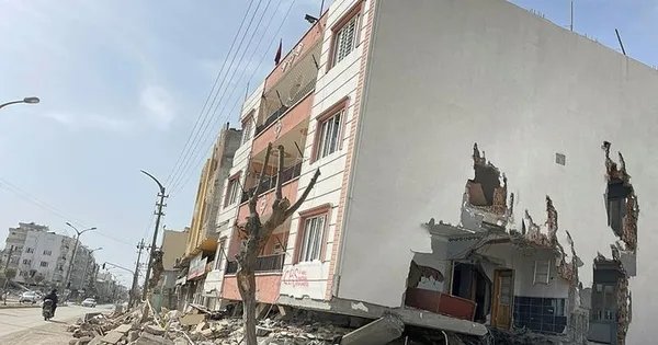 Mansur Yavaş'tan büyük ayıp! Depremzede kente şartlı yardım: Yazıklar olsun - 5