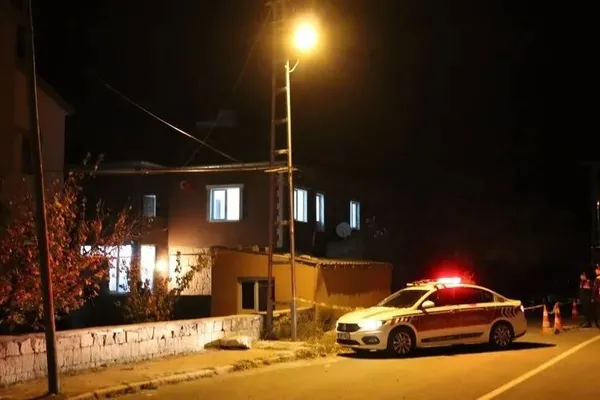 1700210767504.jpeg Katil komşu çıktı! Kafasını keserle ezerek öldürdü - 3