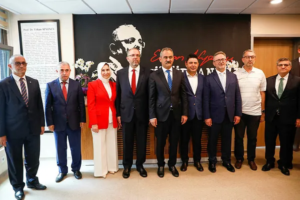 Milli Eğitim Bakanı Mahmut Özer’den müfredat açıklaması! Yeni ders mi geliyor?