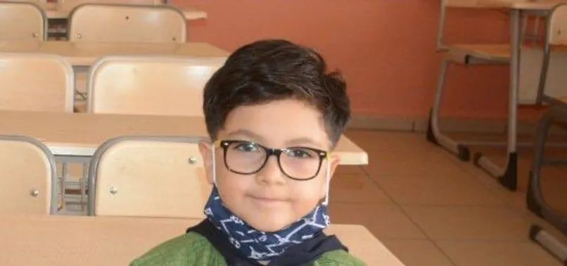 Aile, Çalışma ve Sosyal Hizmetler Bakanı Zehra Zümrüt Selçuk'tan matematik yarışmasında dünya şampiyonu olan Yusuf Eymen Velieceoğlu'na tebrik