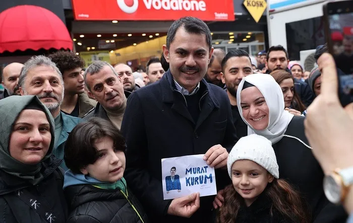 Cumhur İttifakı’nın İBB adayı Murat Kurum’dan canlı yayında anket açıklaması: 2’nin üzerinde bir puanla öndeyiz
