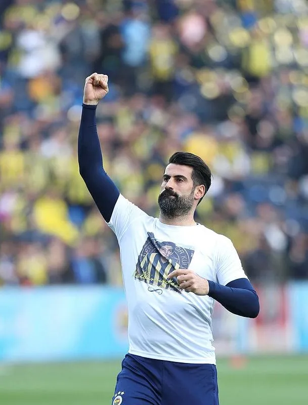 Volkan Demirel 13 yıl sonra yedek kulübesinde - 1