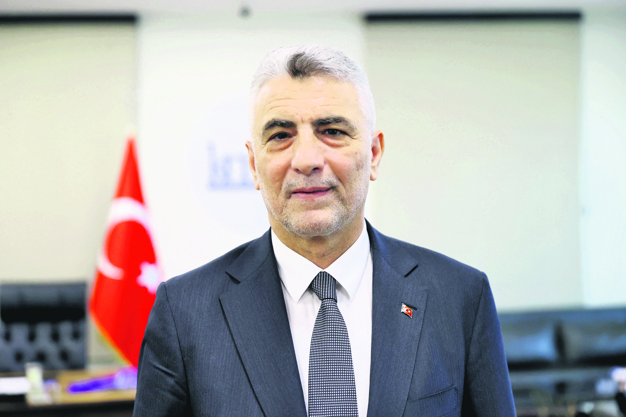 Bakan Bolat duyurdu: Eylülde ihracat 26 milyar dolara çıktı