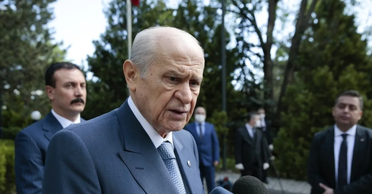 Son Dakika Haberi Devlet Bahceli Alparslan Turkes In Anit Mezarini Ziyaret Etti Flas Mesajlar Video Ahaber Son Dakika Video Izle
