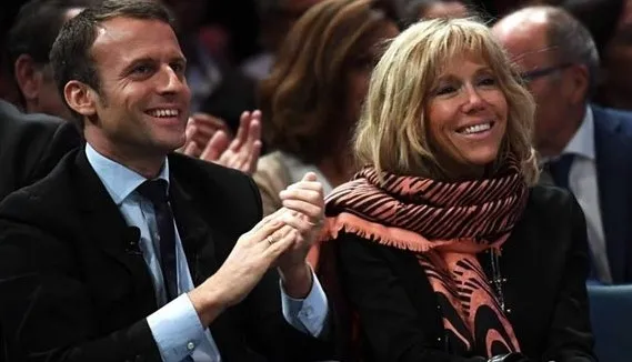 libyanin-paralarina-fransa-coktu-sarkozy-sanik-koltugunda-valiz-valiz-para-goturmus-1736158279502.jpg Fransa Cumhurbaşkanı Emmanuel Macron ve gazeteci Mimi Marchand (Arşiv)