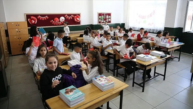 ortaokul-kayit-takvimi-2025-2026-meb-ortaokul-kayitlari-basladi-mi-ne-zaman-1754565865675.jpg A Haber Foto Arşiv