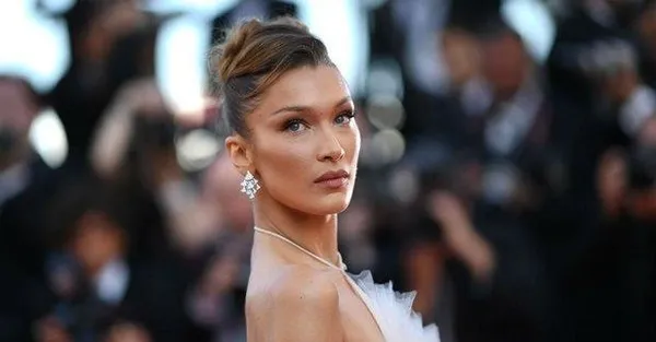 Bella Hadid’den başörtüsü yasağına sert tepki: Kadınlara ne giyeceklerini söylemek sizin işiniz değil