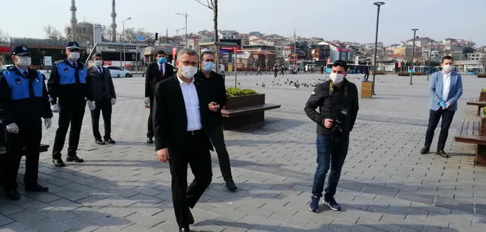 Üsküdar sahilde yasağa uymayan vatandaşlar drone ile tespit edilip uyarıldı - 2