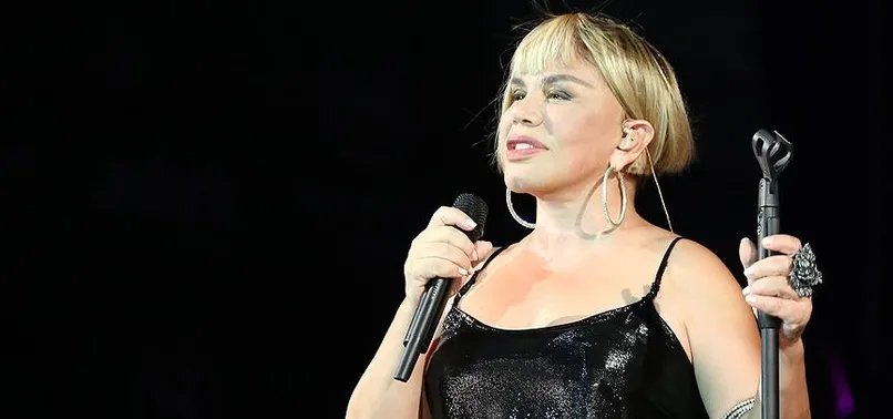 Sezen Aksu Şahane Bir Şey Yaşamak sözleri nelerdir? Sezen Aksu’nun yeni şarkısının sözleri tepki çekti!