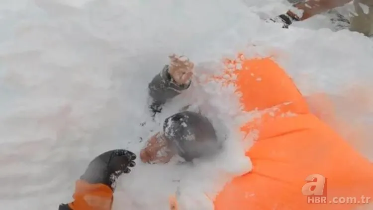 Çığ altında kalan kadın kayakçılar böyle kurtarıldı 3