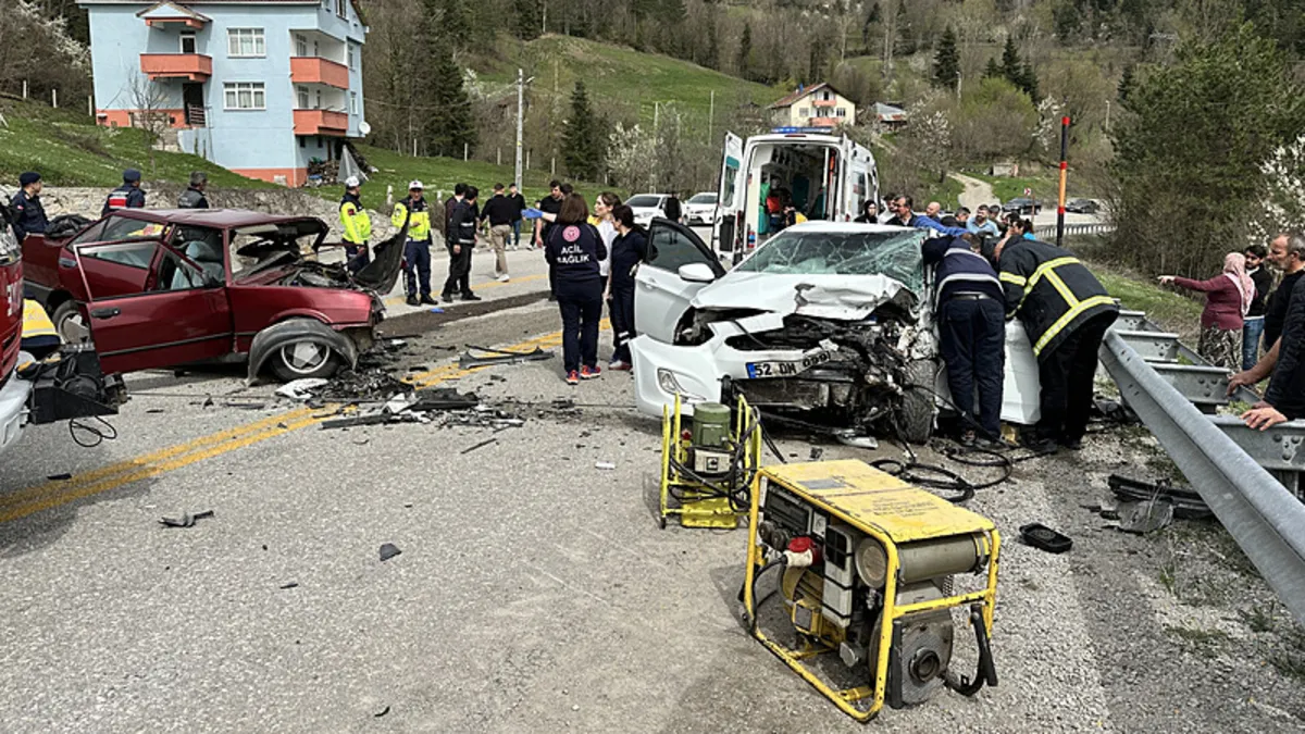 Kastamonu'da katliam gibi kaza: 3 ölü 4 yaralı