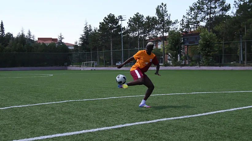 Eskişehir'de Victor Osimhen şaşkınlığı! Gören telefona sarılıyor
