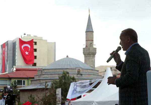 son-dakika-baskan-erdogandan-erzurumdaki-toplu-acilis-toreninde-onemli-aciklamalar-1626548011456.jpg Son dakika: Başkan Erdoğan'dan Erzurum'daki toplu açılış töreninde önemli açıklamalar - 10