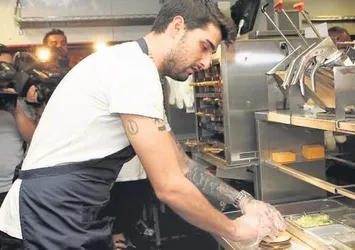 ‘Babam kebapçı, ben hamburgerciyim!’