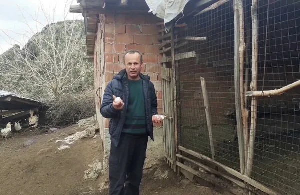 bu-yumurtalari-gorenler-soke-oluyor-tanesi-20-30-liraya-satiliyor-1615323064772.jpg Bu yumurtaları görenler şoke oluyor! Tanesi 20-30 liraya satılıyor! - 1