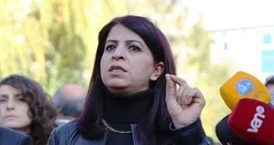 HDP Diyarbakır milletvekilleri teröristin cenazesine katıldı