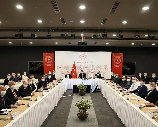 Gözler Bilim Kurulu’nda! Ramazan’da tam kapanma olacak mı? Okullar kapanacak mı? Seyahat yasağı gelecek mi?