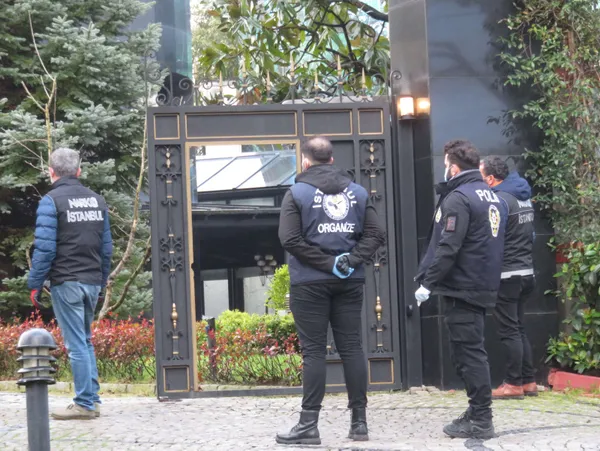 son-dakika-istanbulda-dev-operasyon-aralarinda-sedat-peker-de-var-1617946047315.jpg Son dakika: İstanbul'da dev operasyon! Aralarında Sedat Peker de var! - 6