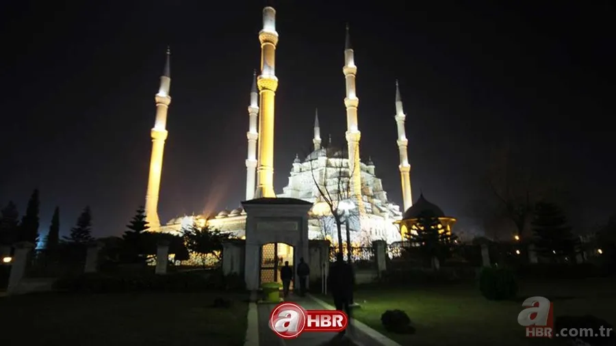 İl il Ramazan bayramı namazı saati ne zaman, kaçta kılınacak? BAYRAM NAMAZI SAATİ Diyanet 2023 | Ankara, İstanbul, İzmir... 13