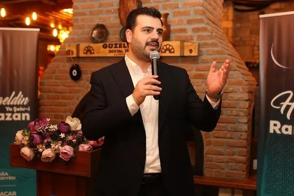 baskan-erdogana-hakaret-etmeye-kalkan-chpli-mahir-polata-sert-tepkiler-haddini-ve-yerini-bil-1693061270344.jpg Başkan Erdoğan’a hakaret etmeye kalkan CHP’li Mahir Polat’a sert tepkiler: Haddini ve yerini bil