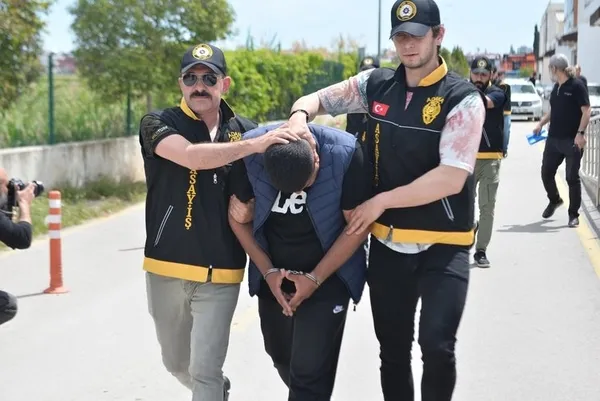 1683635838502.jpg Adana'da akılalmaz olay! Konuyla ilgisi olmayan adam cinayete kurban gitti - 1