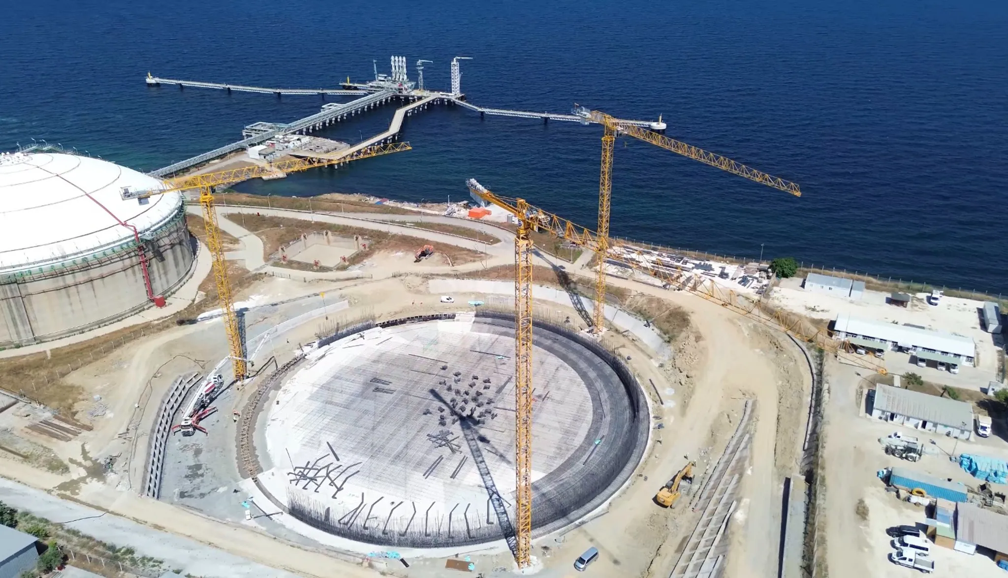 Bakan Bayraktar açıkladı: Marmaraereğlisi LNG Terminali'nde depolama kapasitesi 415 bin metreküpe çıkarılıyor