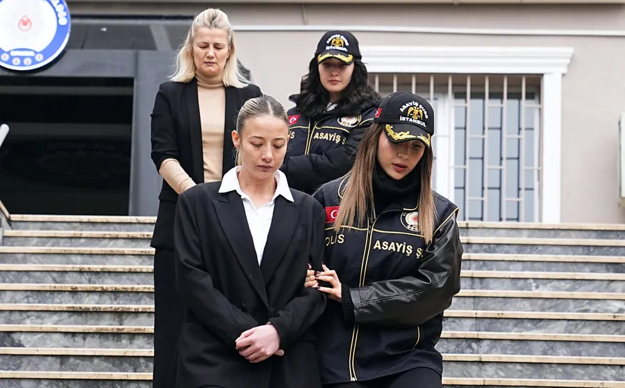 futbolcu-cinayetinde-unluler-detayi-iste-izzet-yildizhanin-ifadesi-1774364336304.jpg Futbolcu cinayetinde ünlüler detayı! İşte İzzet Yıldızhan'ın ifadesi - 4