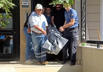 Antalya'da öğretmeninin evinde yarı çıplak ve ıslak halde ölü bulunmuştu! İtiraflar kan dondurdu