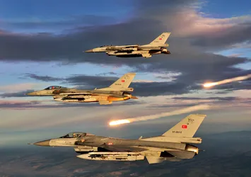 Lice'de PKK'ya hava harekatı
