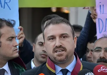 FETÖ'cü polislerin avukatı davadan çekildi